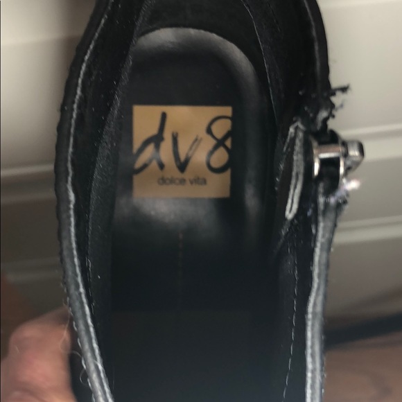 DV8 by Dolce Vita boots in Black - Picture 3 of 6
